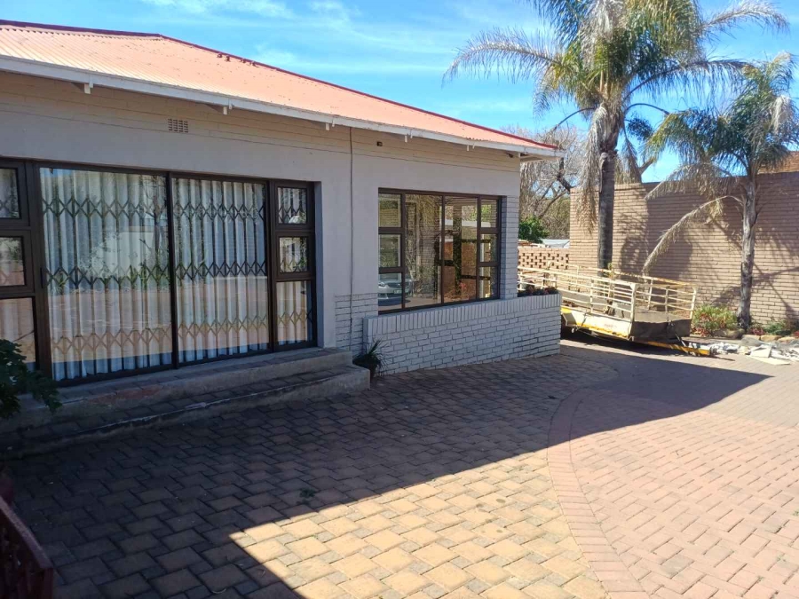 4 Bedroom Property for Sale in Dan Pienaar Free State